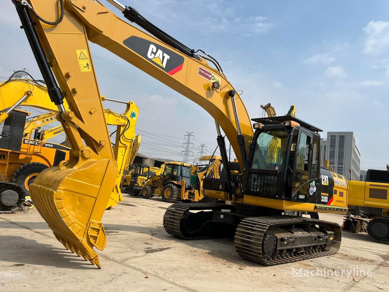 Caterpillar 320D2 tracked excavator