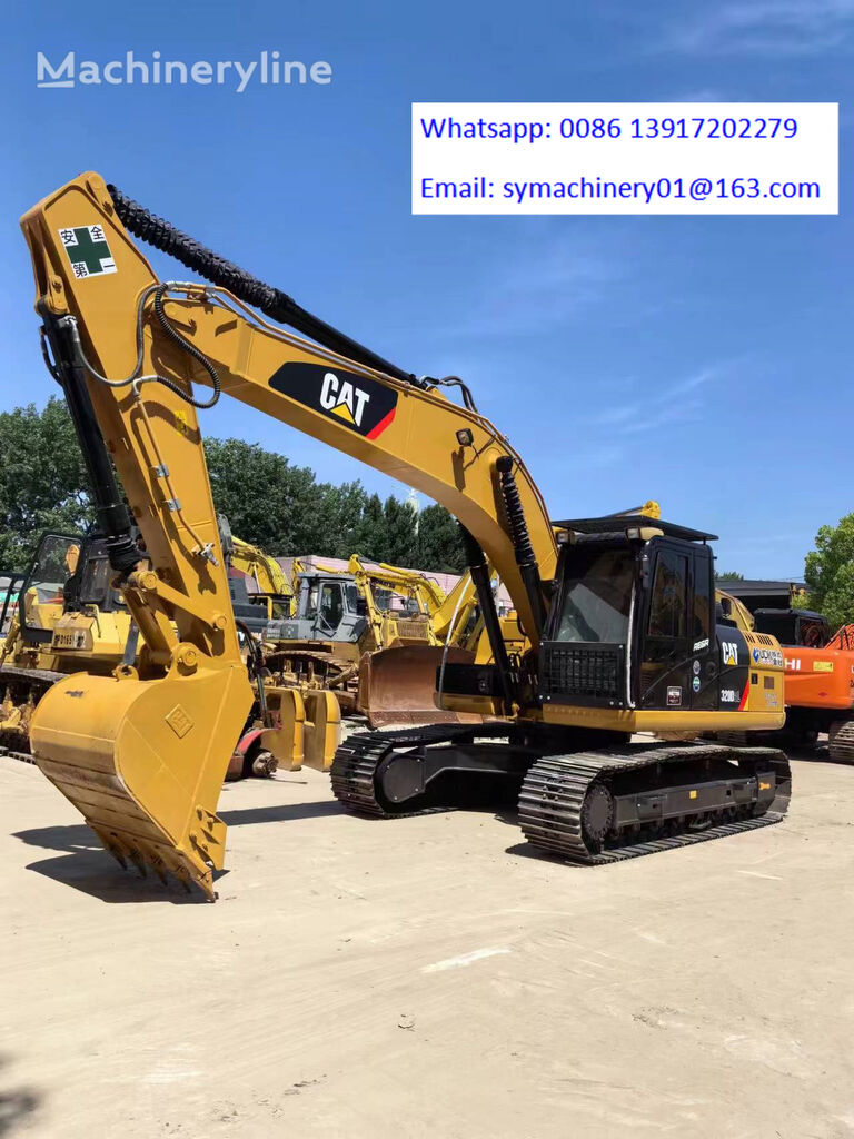 Caterpillar 320D2 tracked excavator