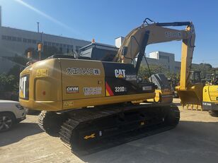 Caterpillar 320D2 tracked excavator