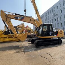 حفارة مجنزرة Caterpillar 320D2