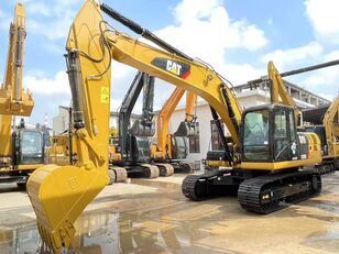 Caterpillar 320D2 tracked excavator