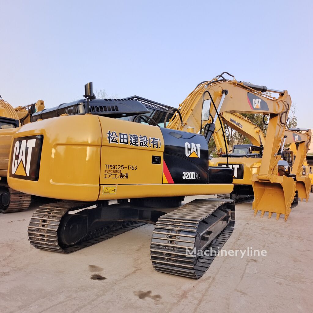 트랙형 굴착기 Caterpillar 320D2L - Machineryline