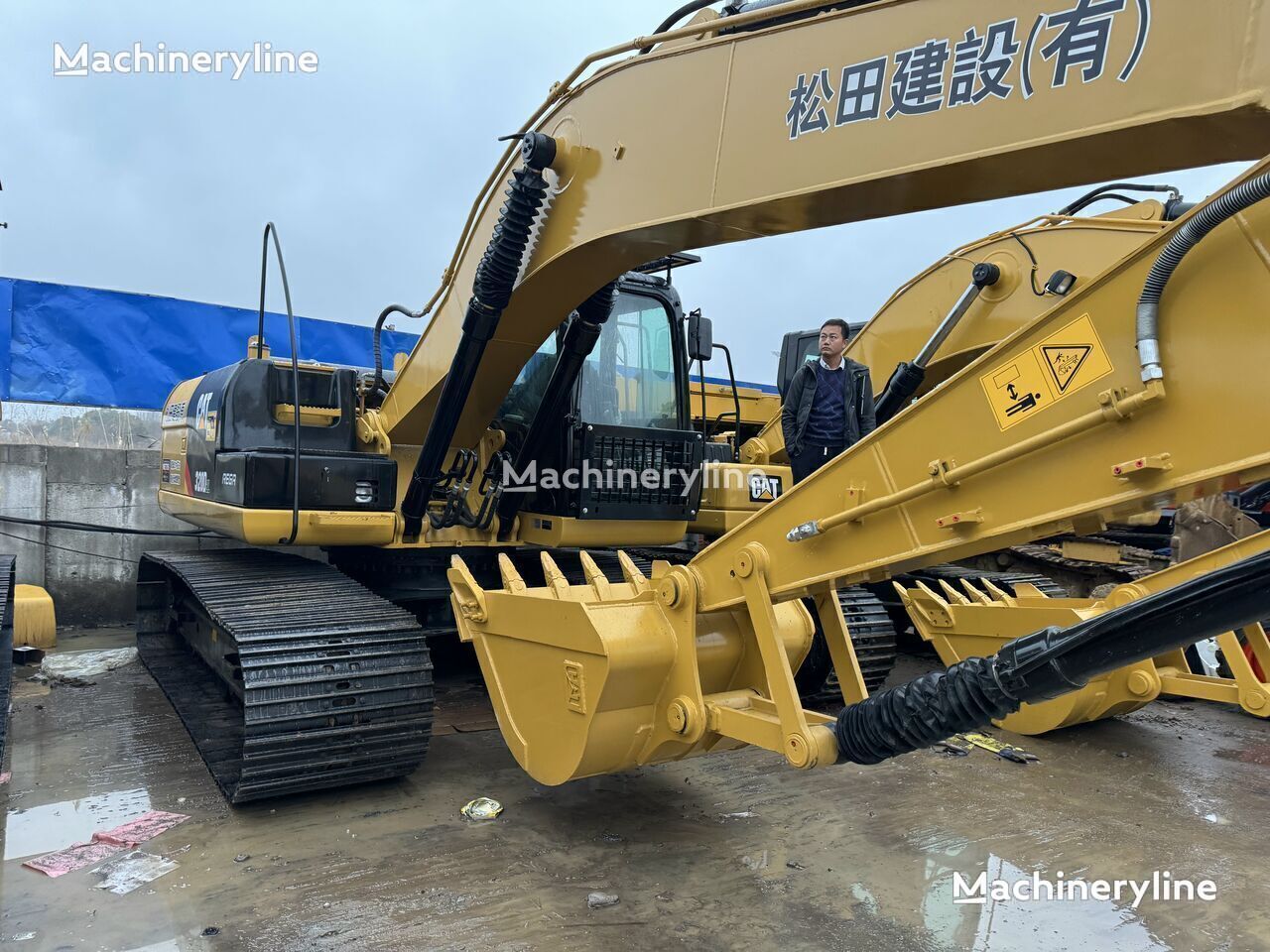 Caterpillar 320DL rupsgraafmachine