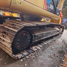 Caterpillar 320DL tracked excavator