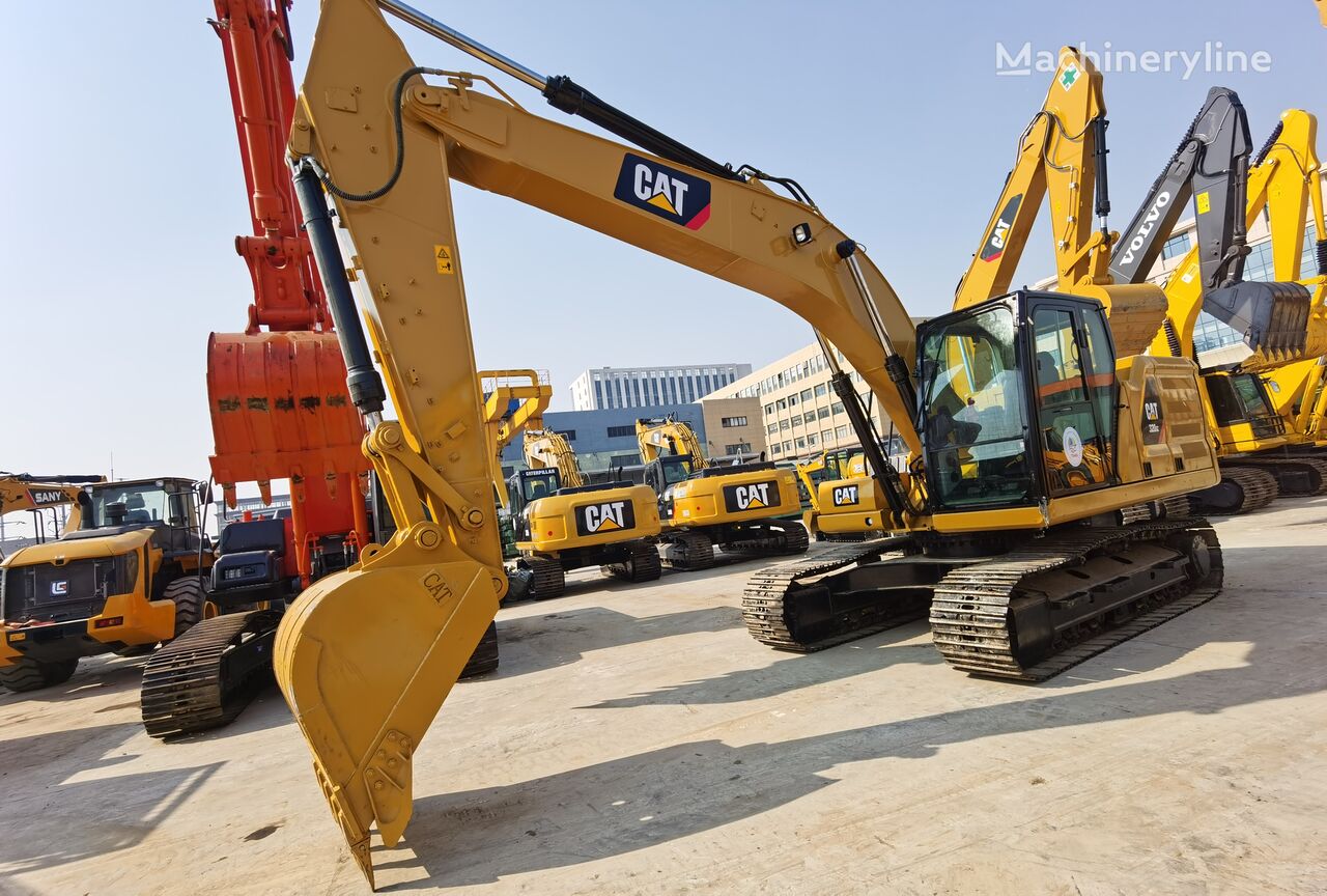 حفارة مجنزرة Caterpillar 320GC