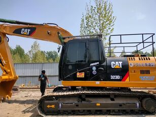 Caterpillar 323D2 tracked excavator