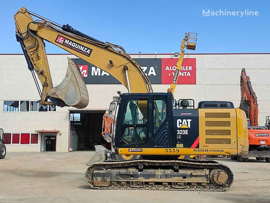 Caterpillar 323ELN IHC tracked excavator