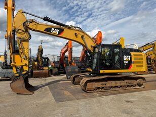 Caterpillar 324 E . tracked excavator
