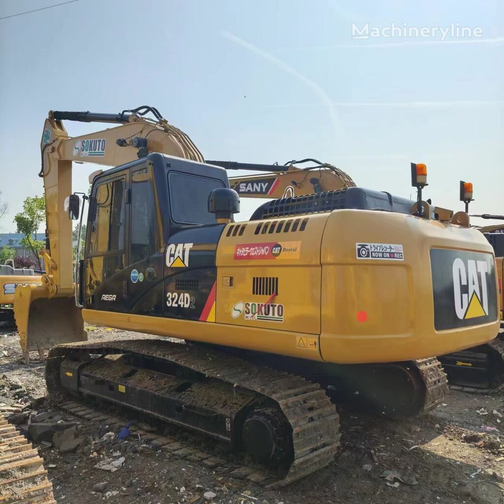 Caterpillar 324D tracked excavator