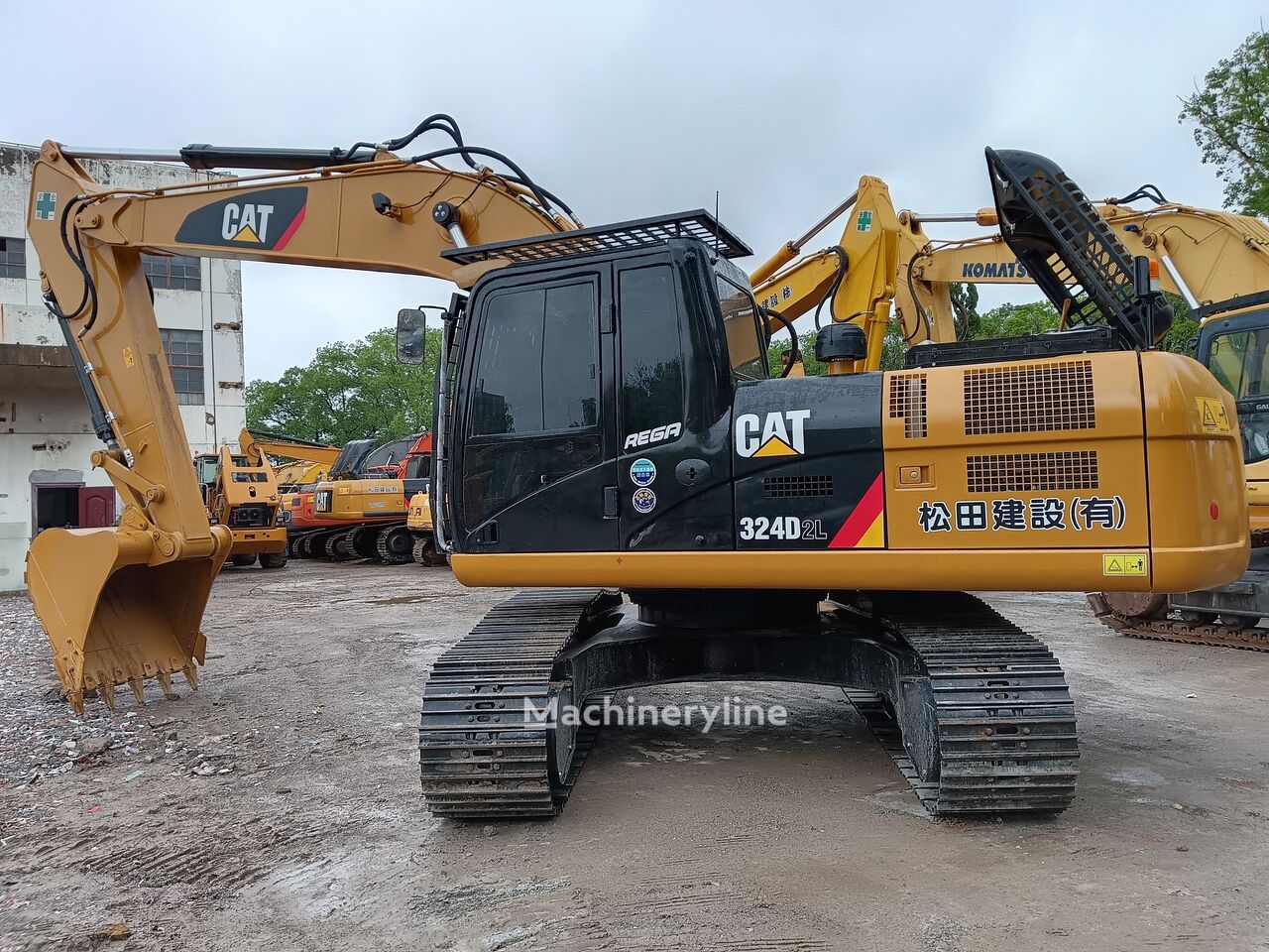 Caterpillar 324DL tracked excavator - Machineryline