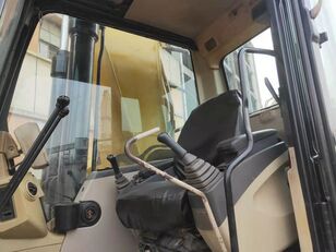 Caterpillar 325 bager guseničar