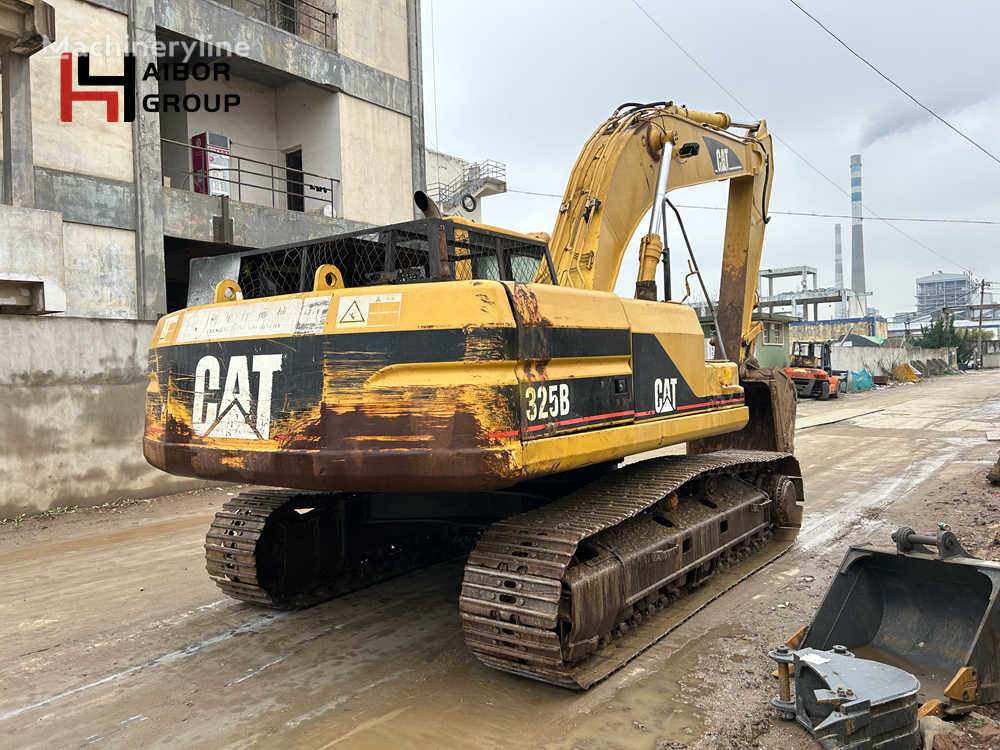 excavator dengan track Caterpillar 325 325B 325C