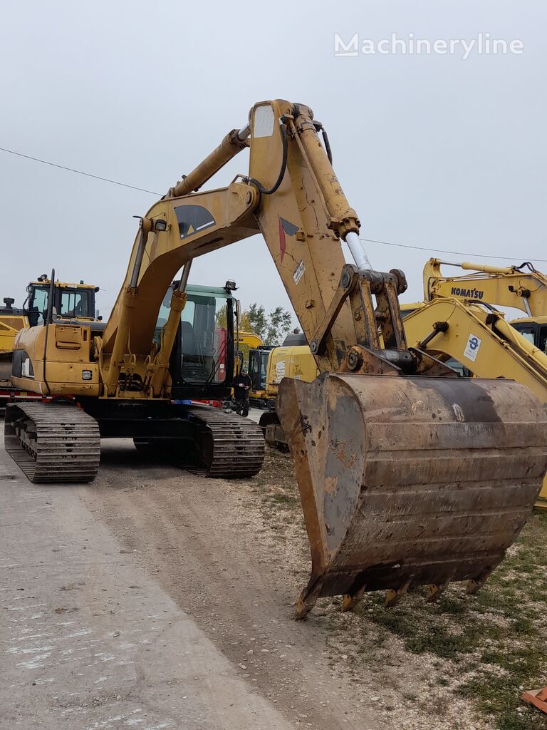 Caterpillar 325C LN tracked excavator