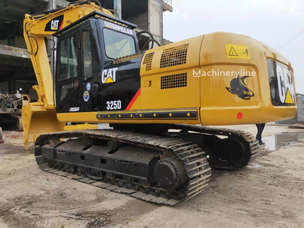 Гусеничный экскаватор Caterpillar 325D - Machineryline