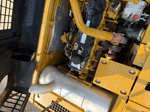 pelle sur chenilles Caterpillar 325D2L