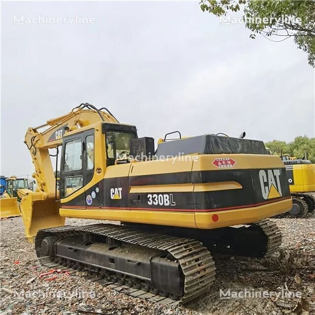 Caterpillar 330BL tracked excavator