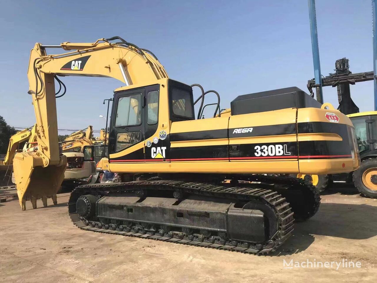 pelle sur chenilles Caterpillar 330BL