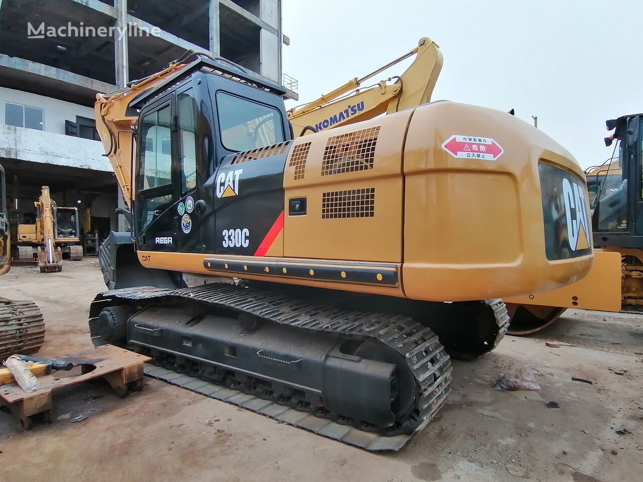 حفارة مجنزرة Caterpillar 330C