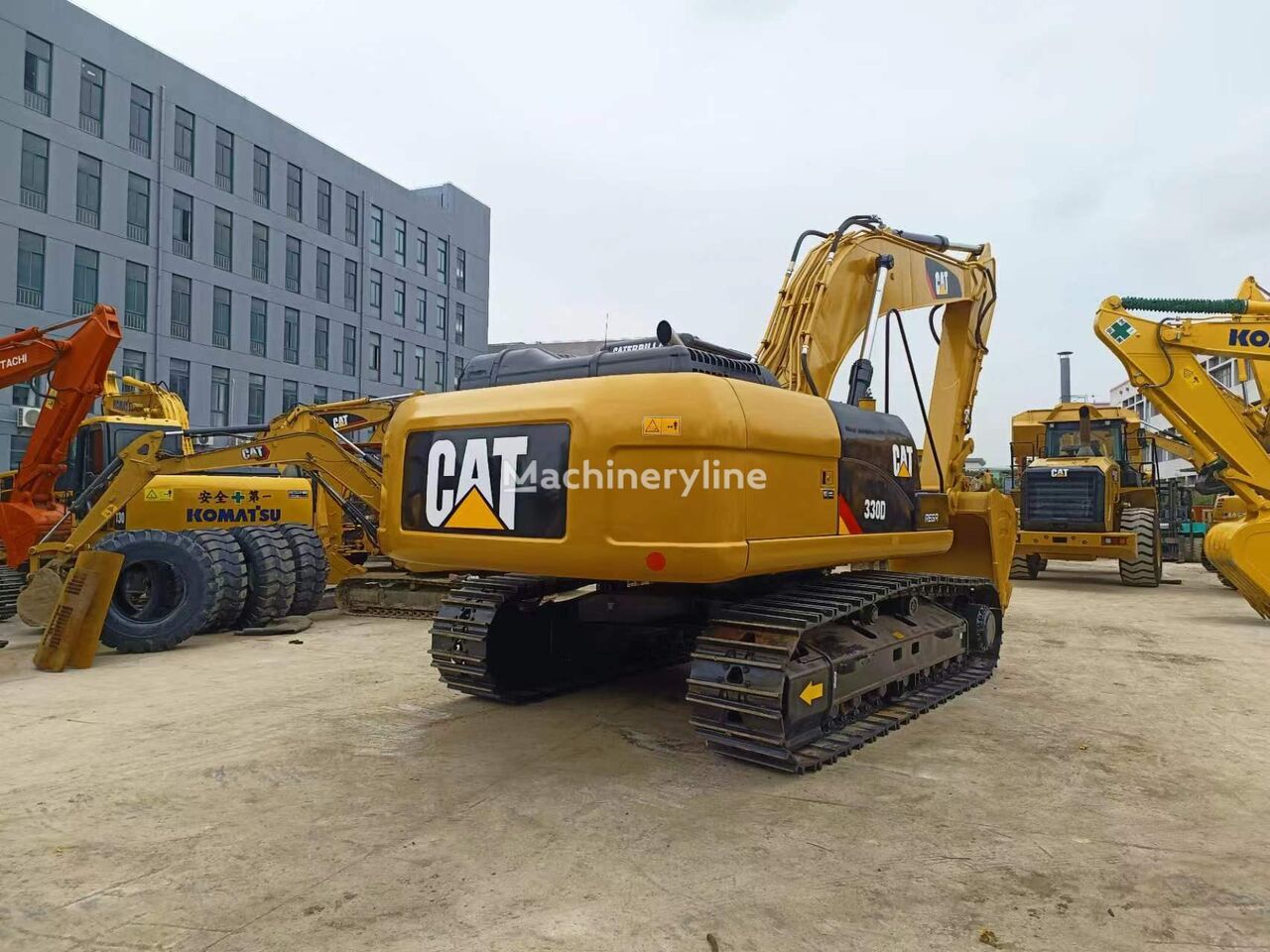 حفارة مجنزرة Caterpillar 330D - Machineryline