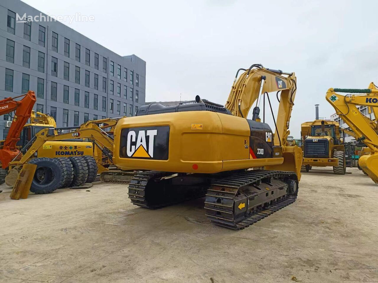 Caterpillar 330D tracked excavator