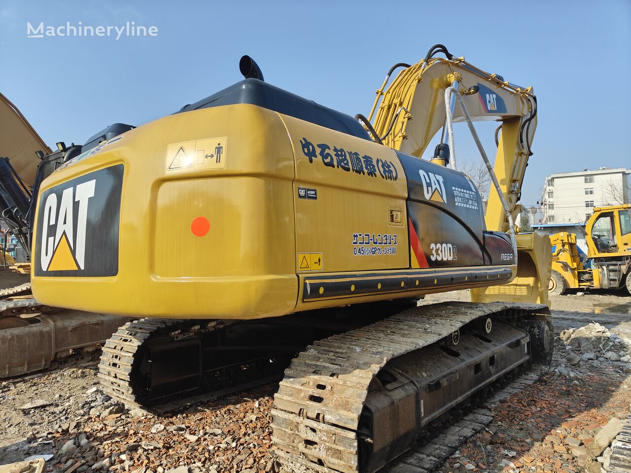 Caterpillar 330D2 tracked excavator