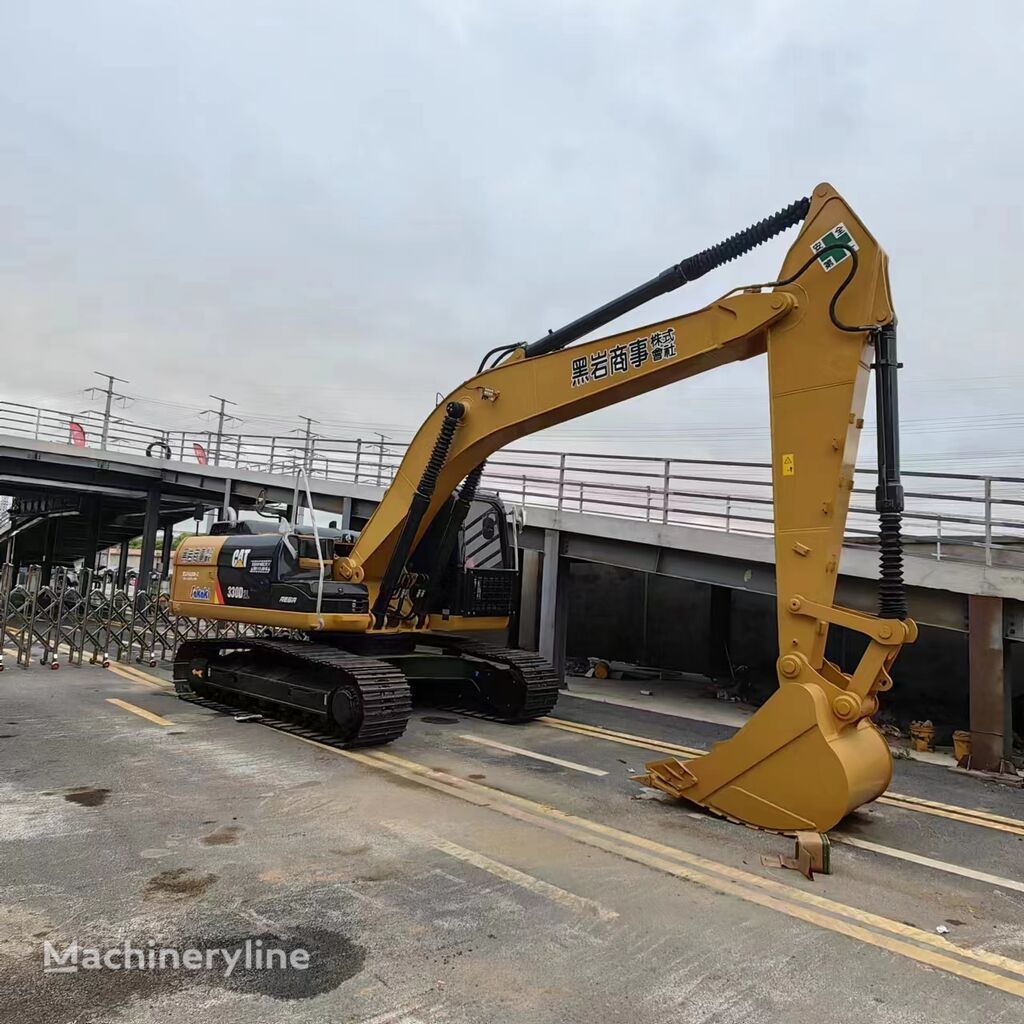 Caterpillar 330D2L tracked excavator