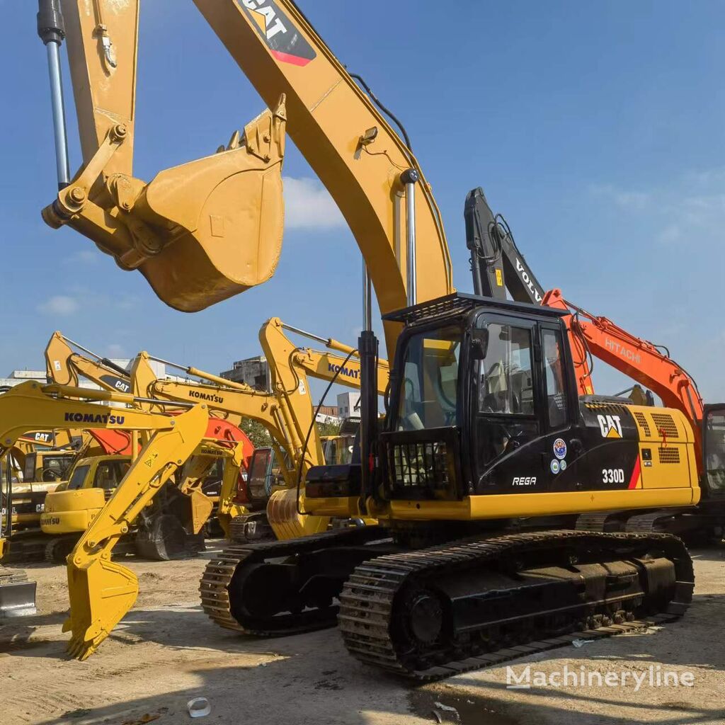 Caterpillar 330DL tracked excavator