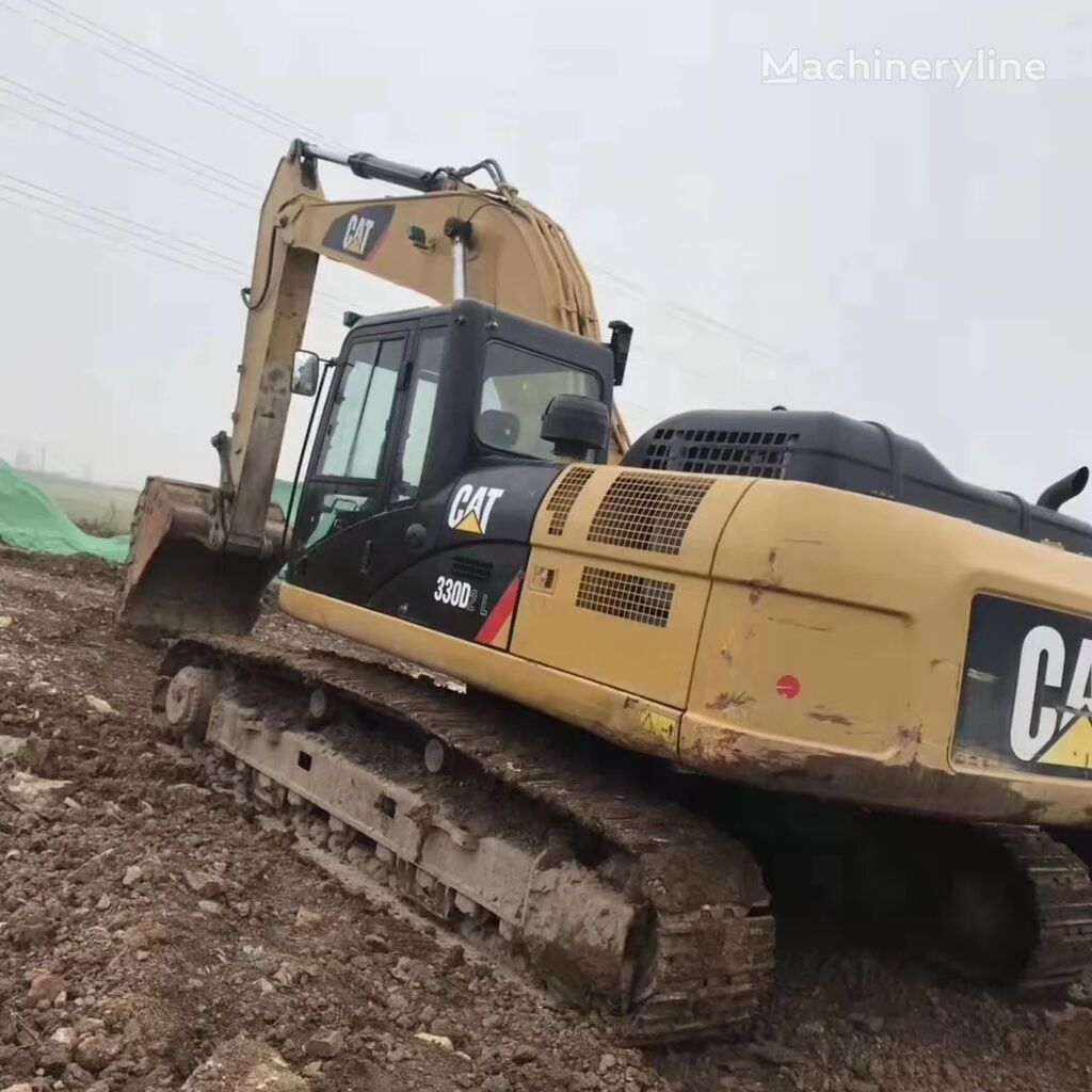 Caterpillar 330DL tracked excavator