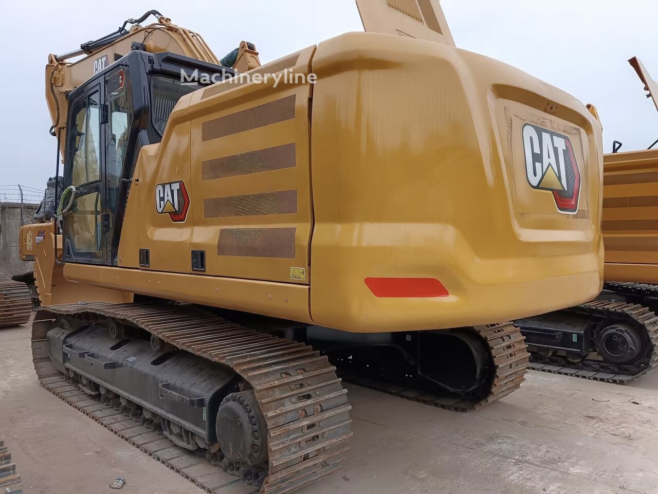 Caterpillar 330GC tracked excavator - Machineryline