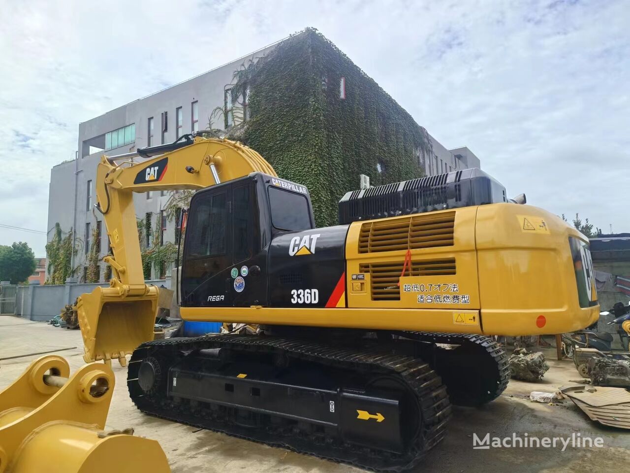 Caterpillar 336D tracked excavator