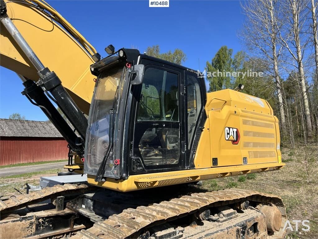 Caterpillar 352 Tracked Excavator with Bucket for sale from Sweden