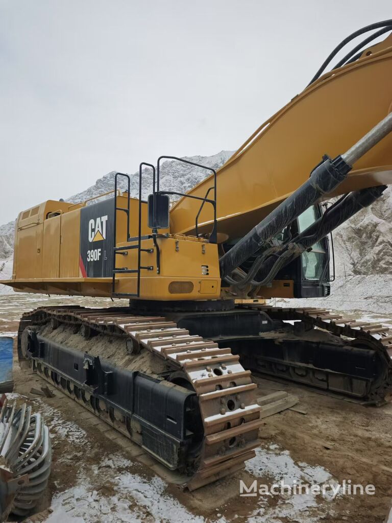 Caterpillar 390F tracked excavator