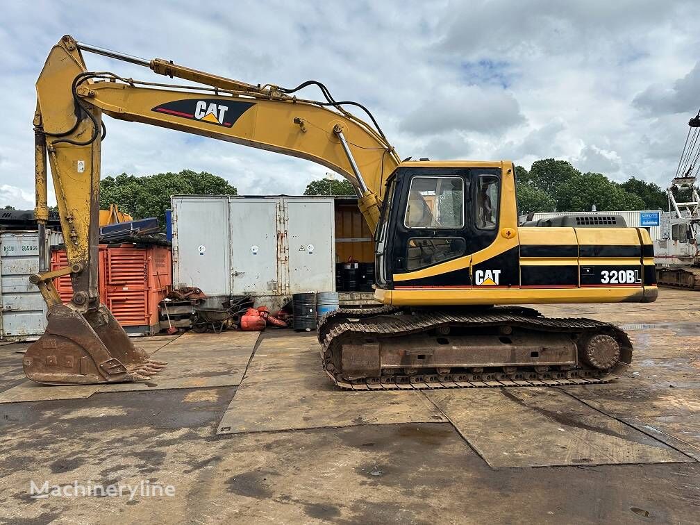 máy đào bánh xích Caterpillar CAT 320 B L