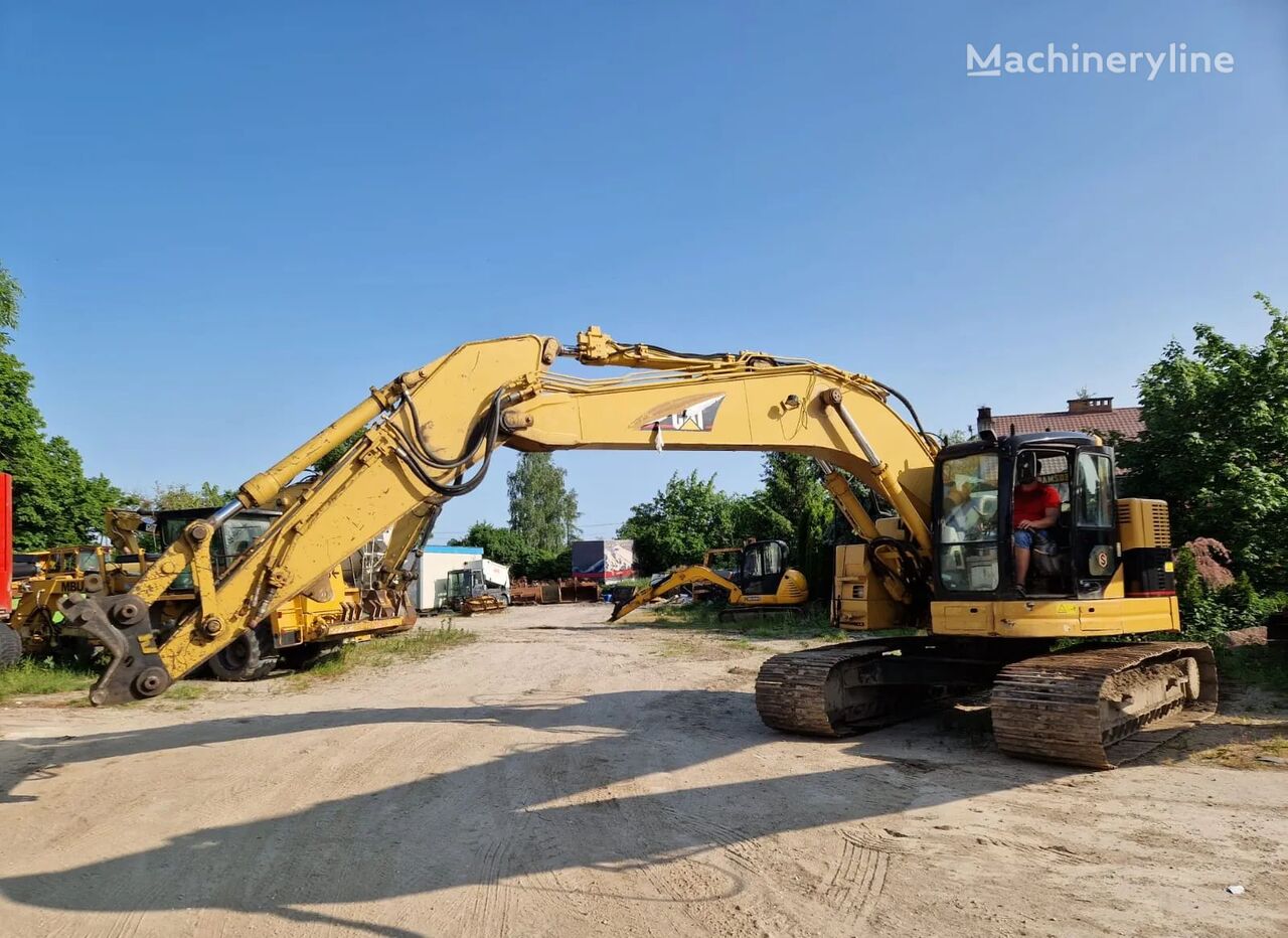 máy đào bánh xích Caterpillar CAT 321C