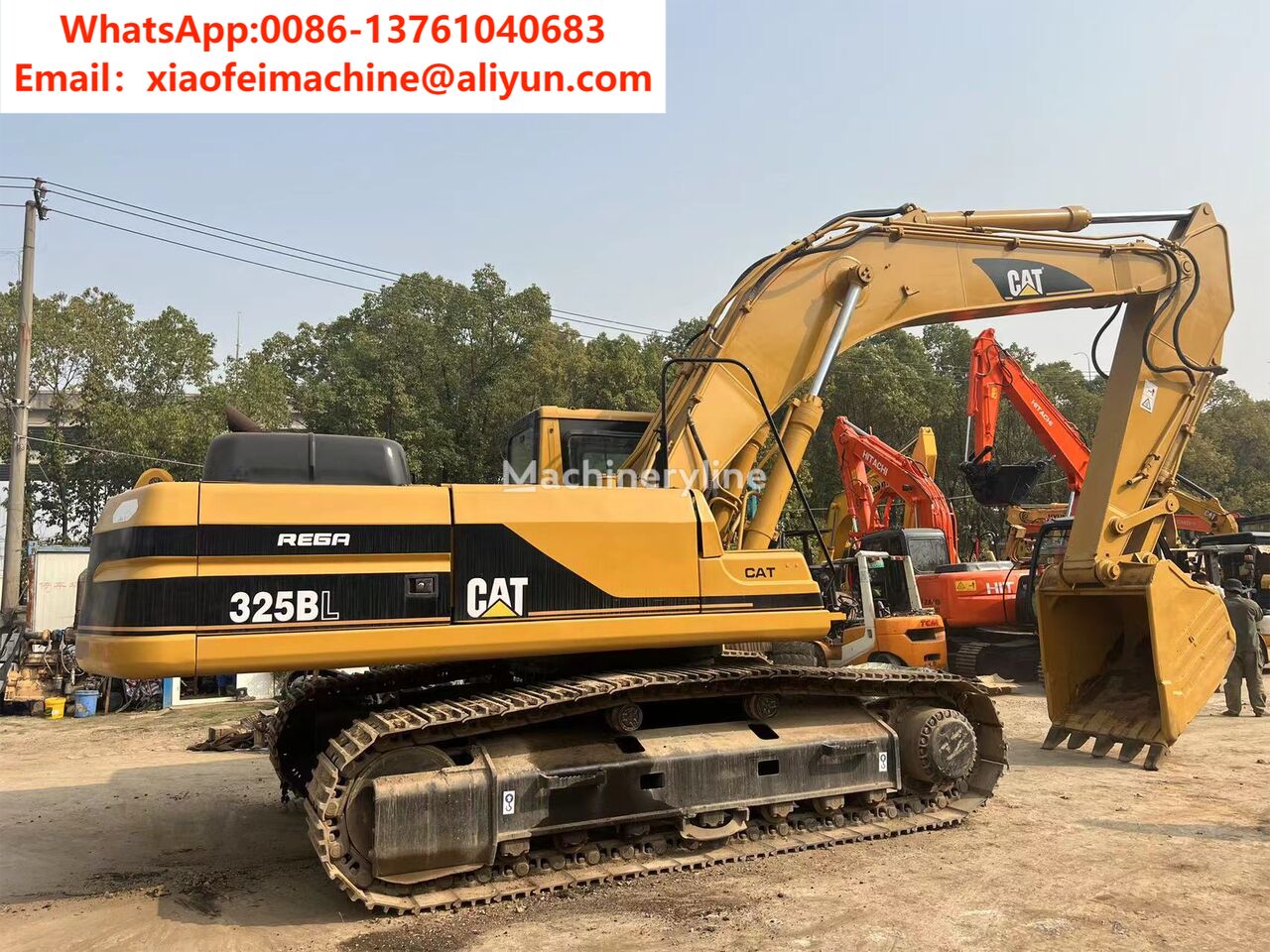 Caterpillar CAT 325BL tracked excavator