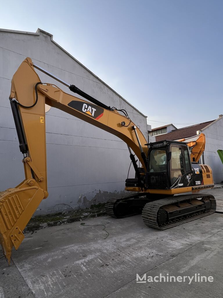 Caterpillar CAT320D tracked excavator