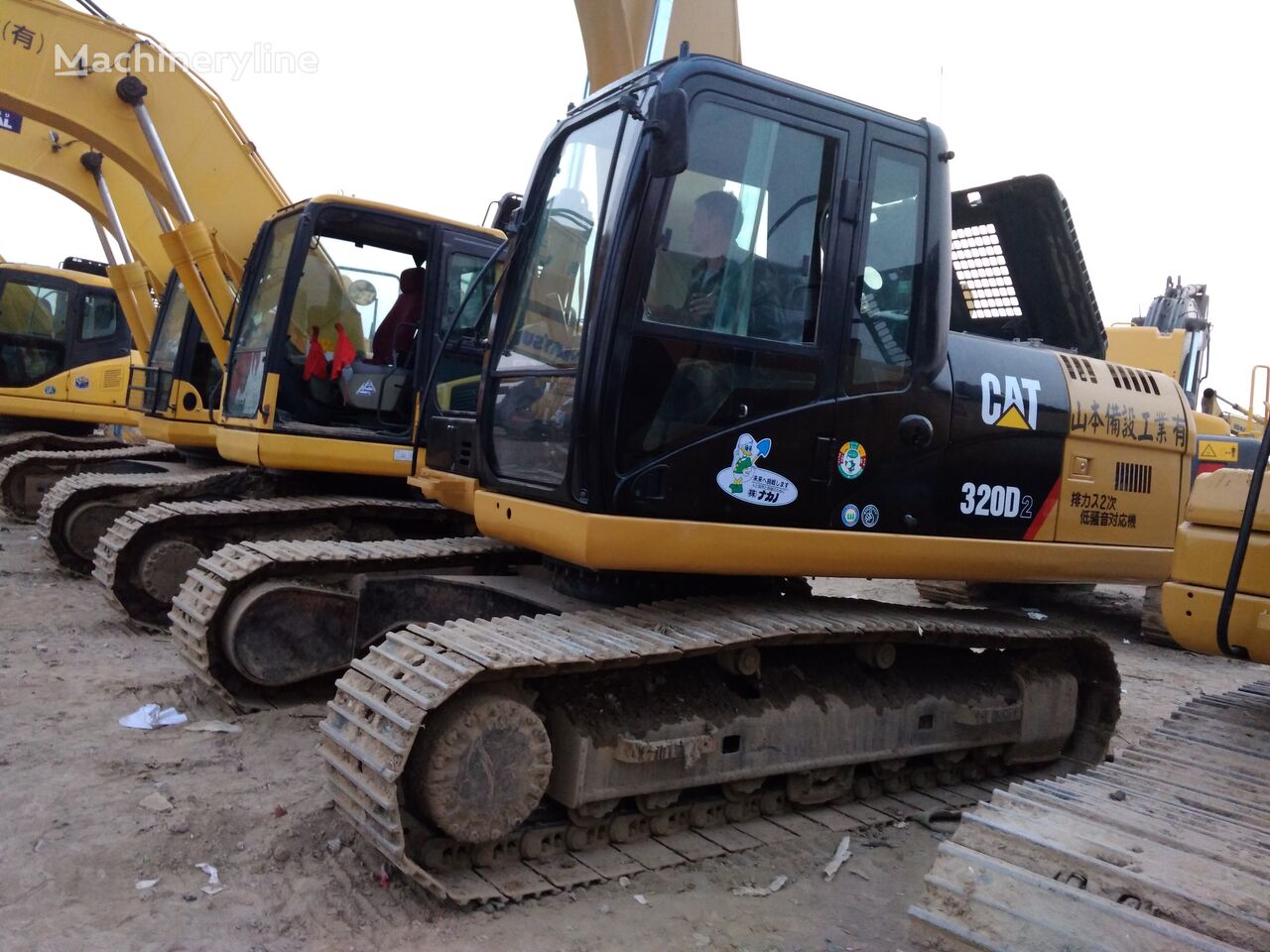 Caterpillar CAT320D2 tracked excavator