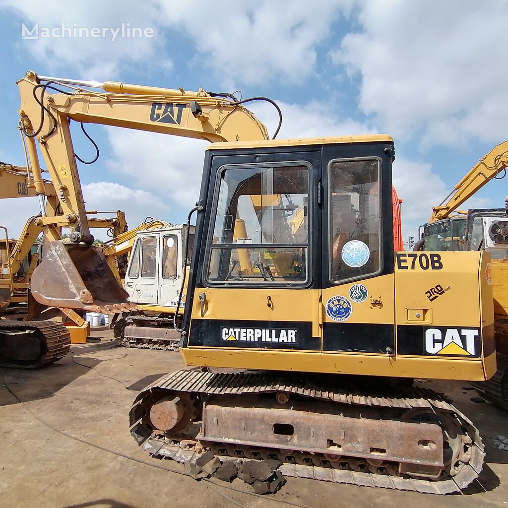 Caterpillar E70B tracked excavator