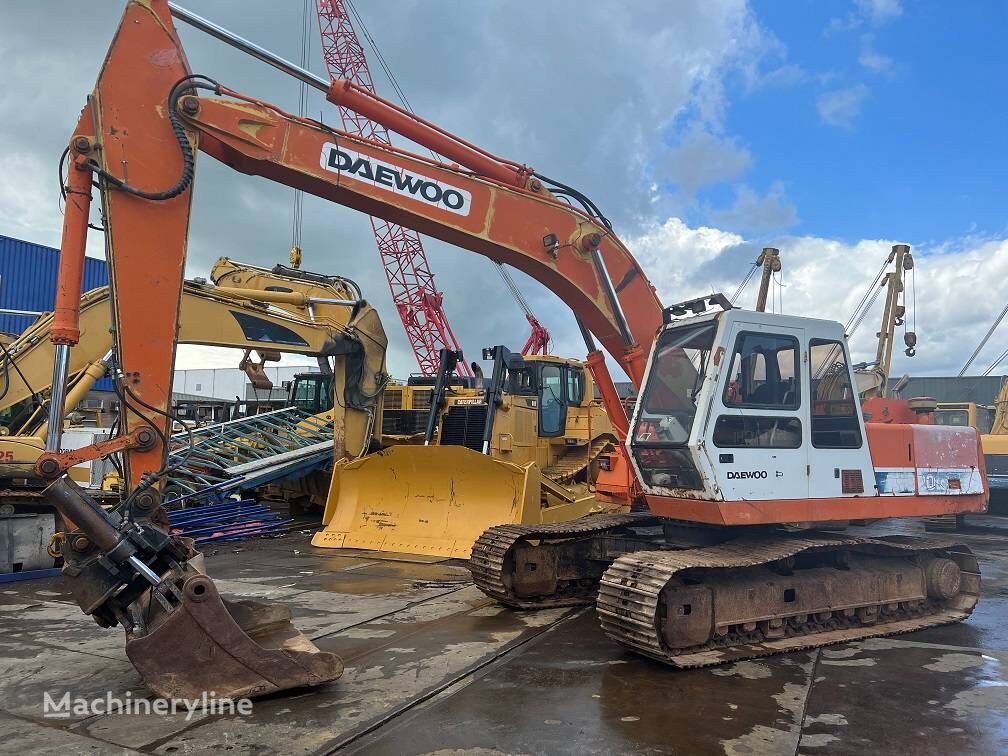 Daewoo DH 220 LC excavadora de cadenas