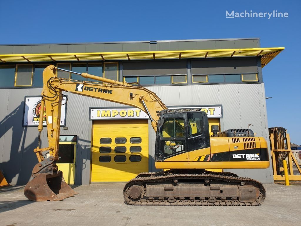 Detank DE220BLC tracked excavator