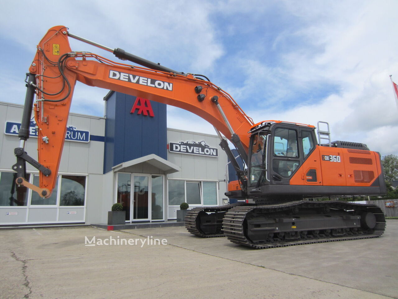 Develon DX360LC-9 beltegraver - Machineryline