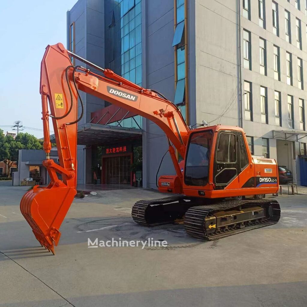 Máy đào bánh xích Doosan DH150LC để bán | Machineryline VN Máy đào bánh xích Doosan DH150LC - Machineryline