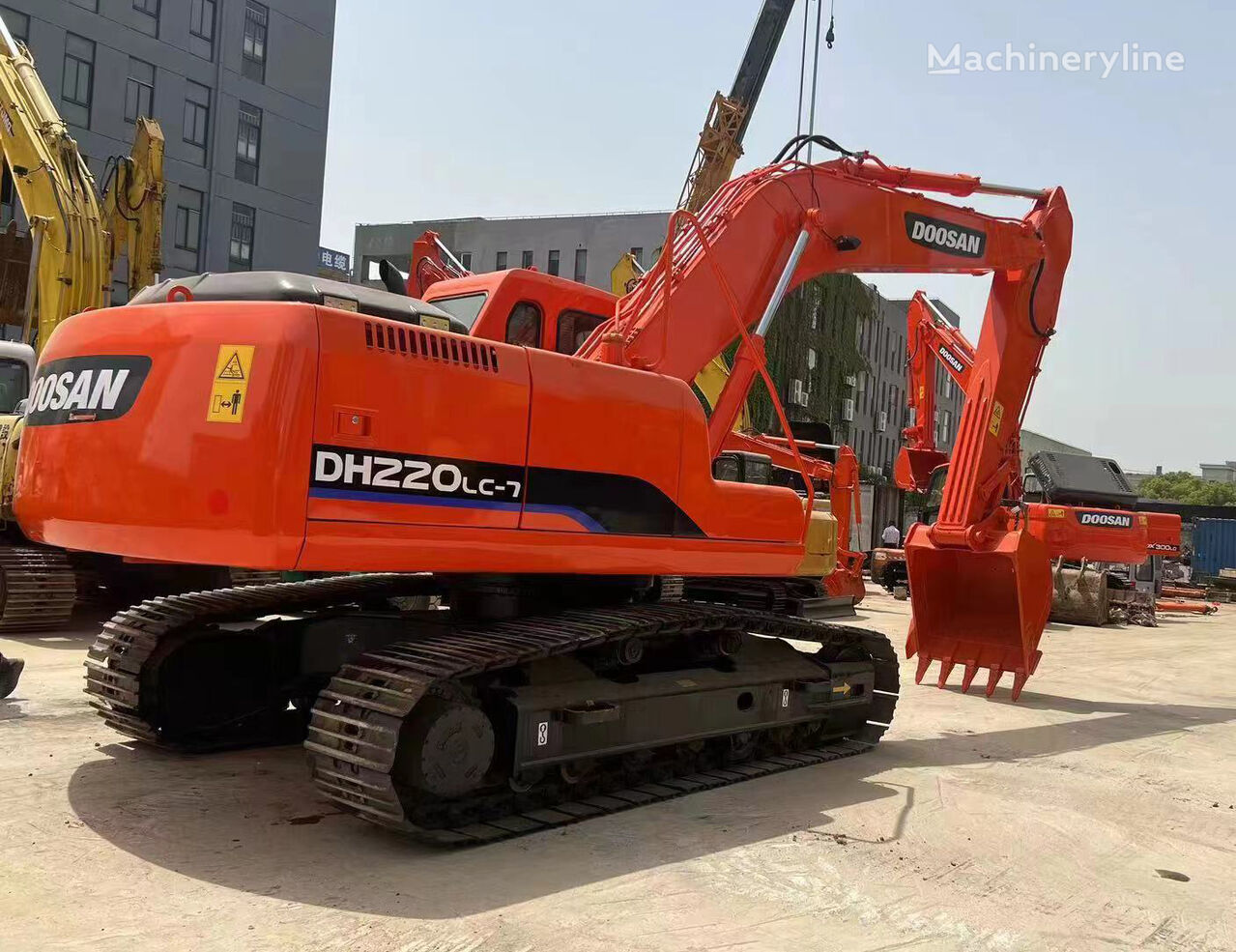 Doosan DH220 bager gusjeničar