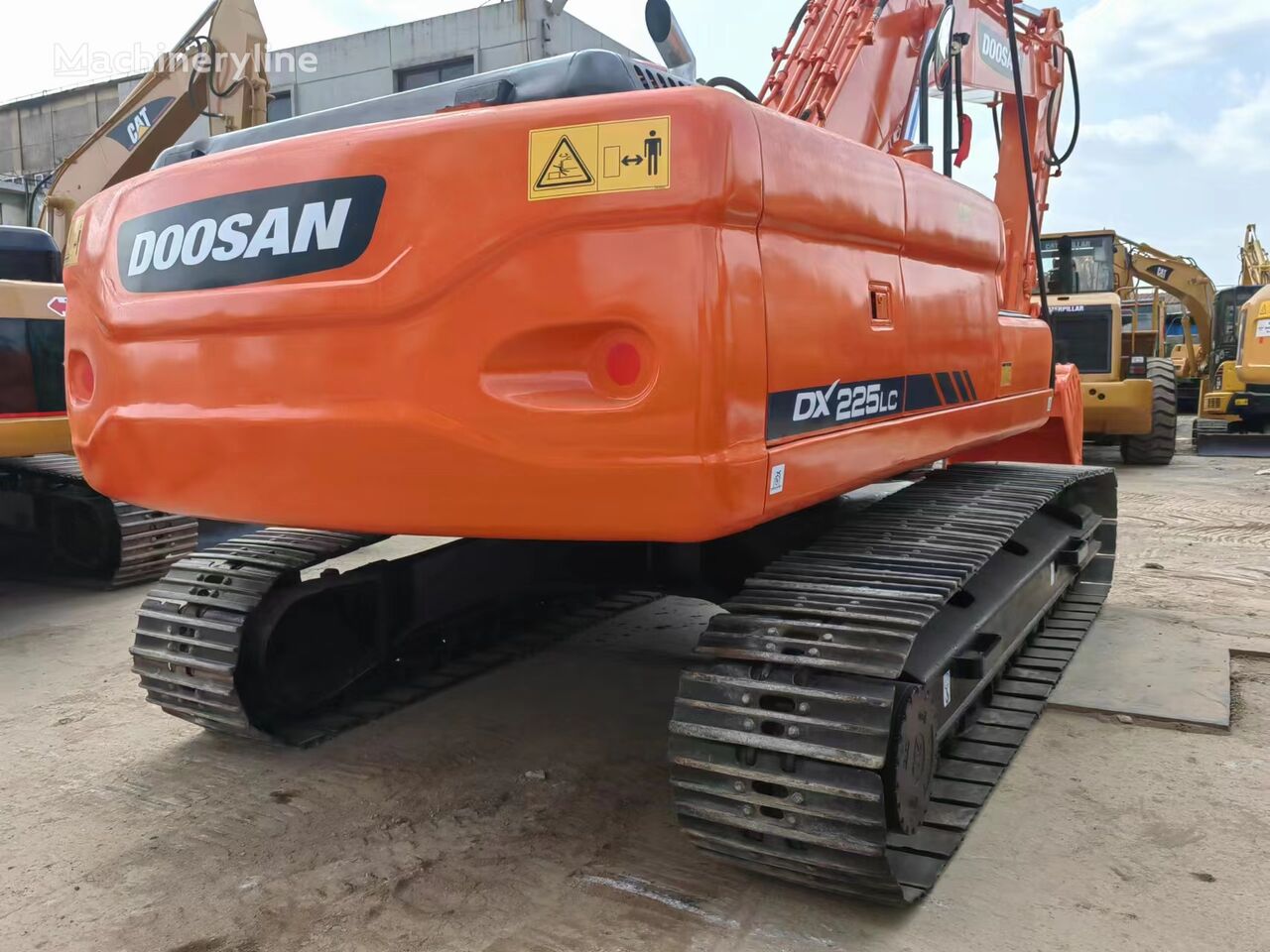 Doosan DH225LC-7 bager gusjeničar