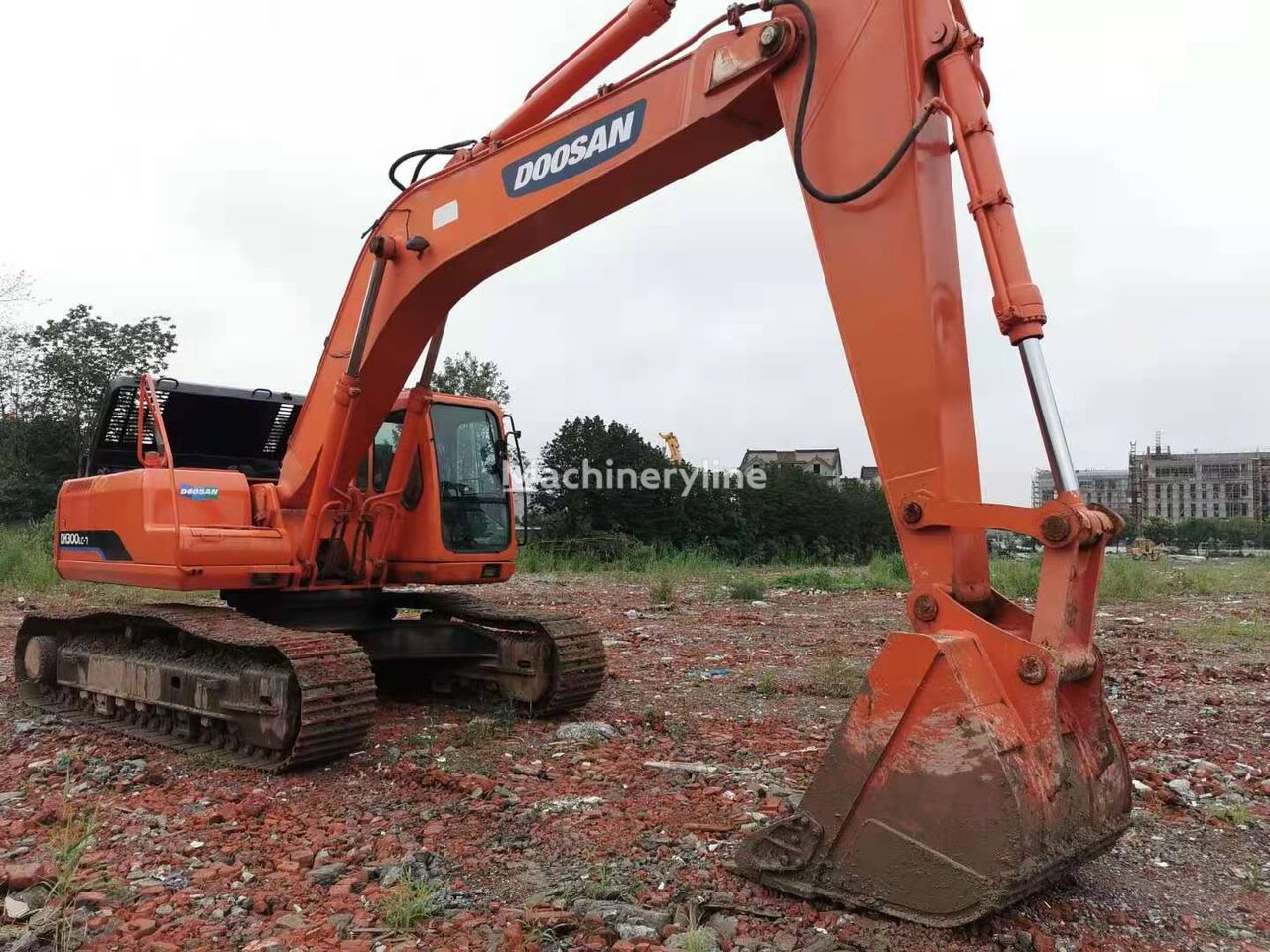 гусеничный экскаватор Doosan DH300