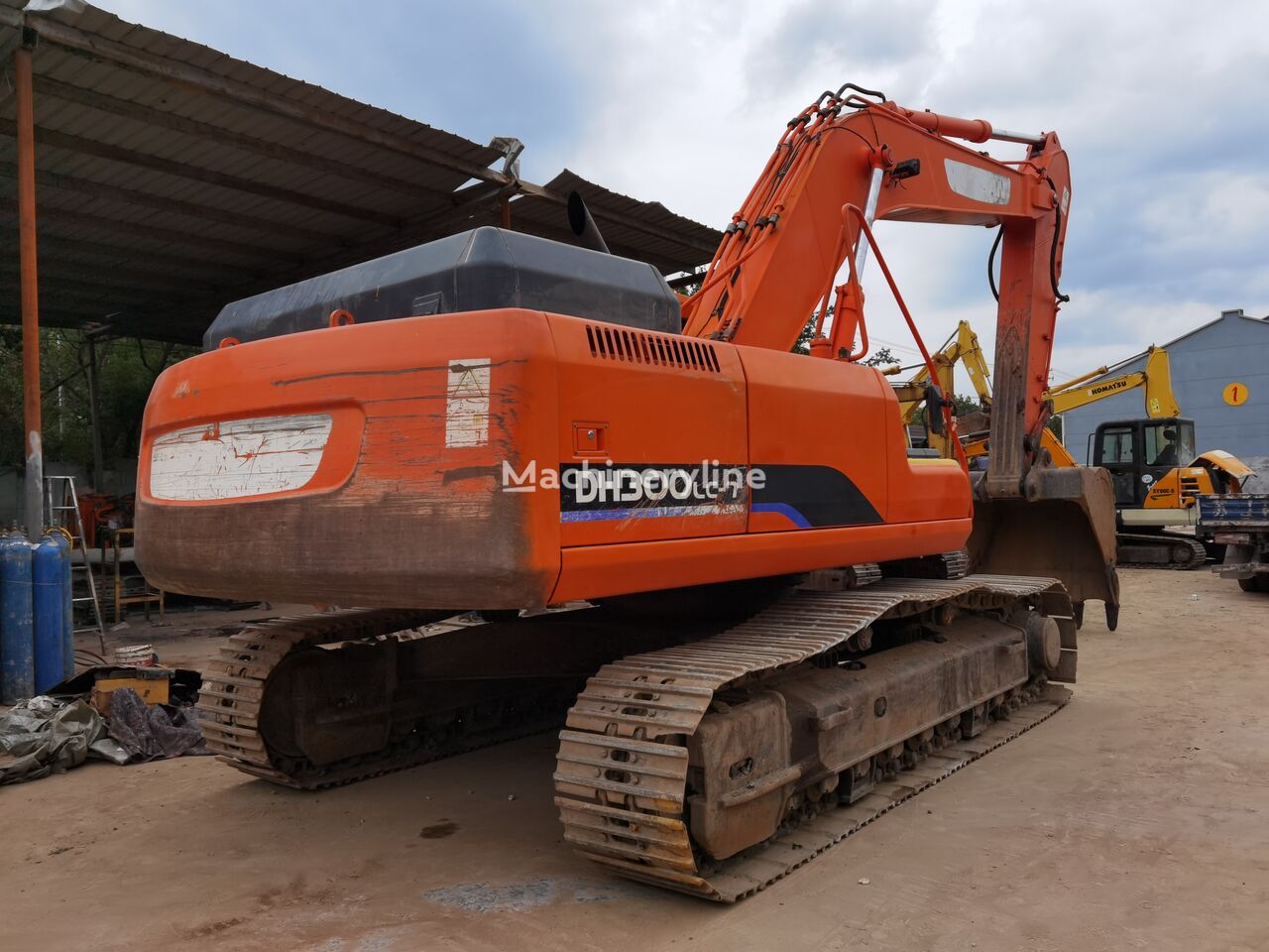 Doosan DH300LC-7 rupsgraafmachine - Machineryline