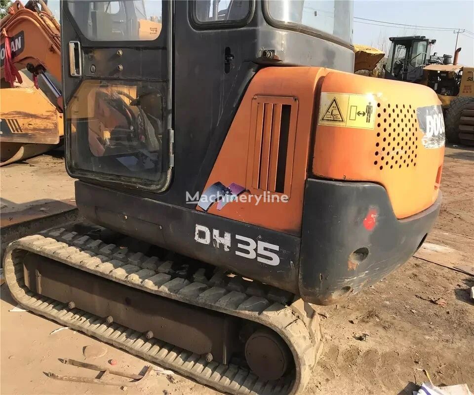 excavator pe şenile Doosan DH35