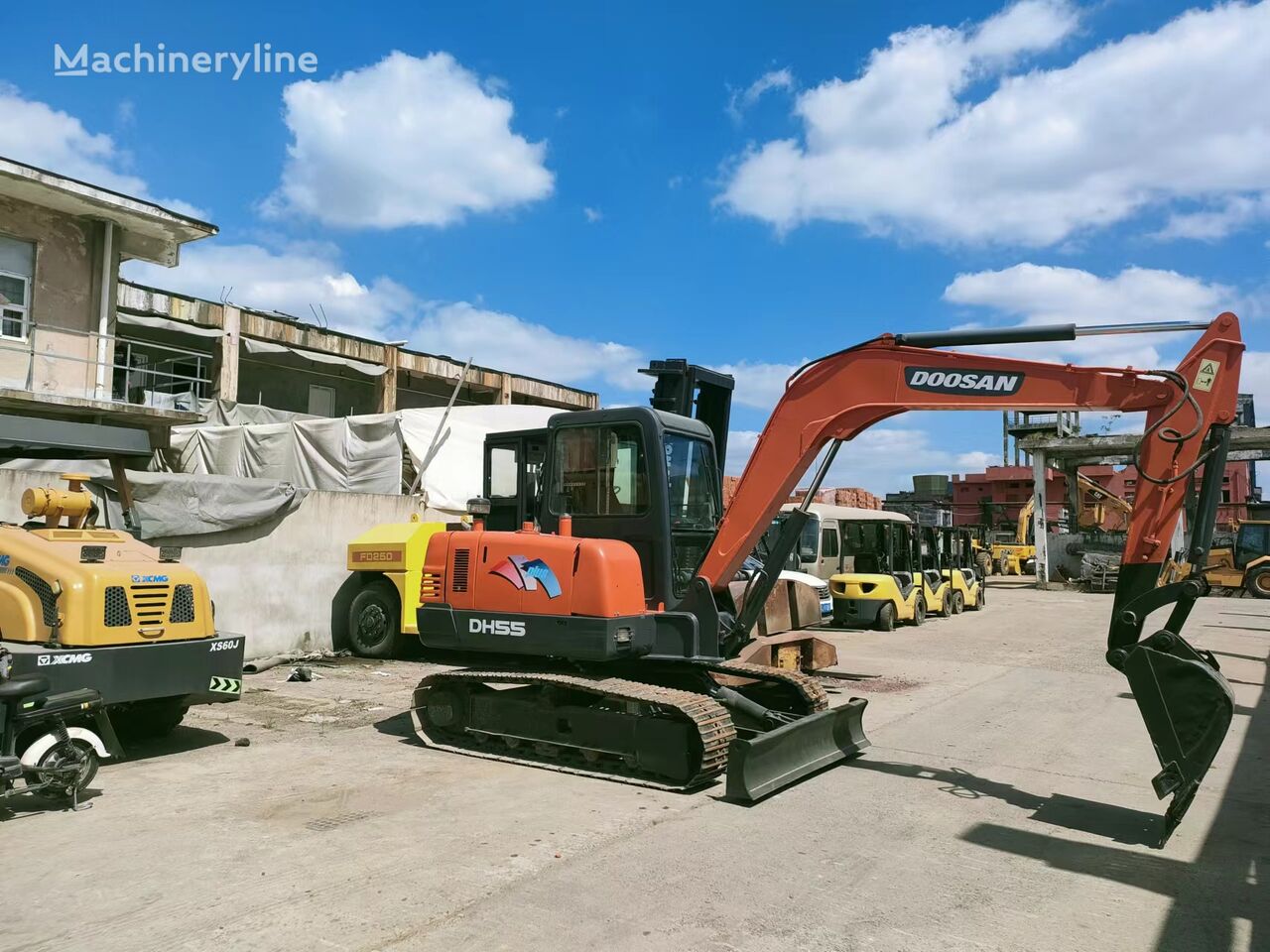 Doosan DH55 tracked excavator