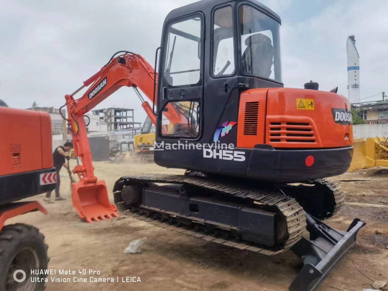 Doosan DH55 tracked excavator