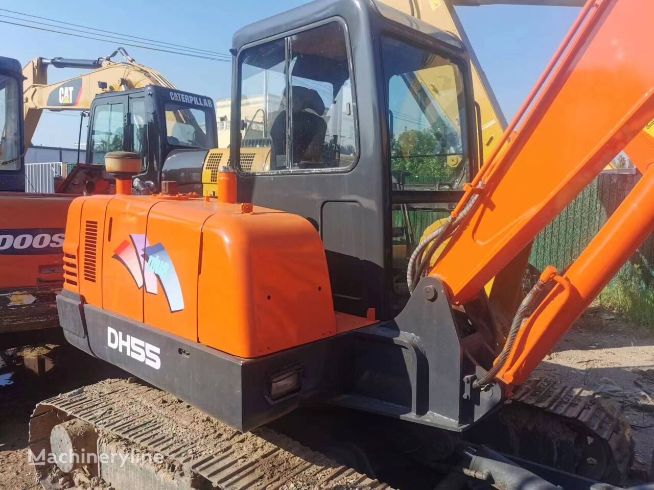 гусеничный экскаватор Doosan DH55